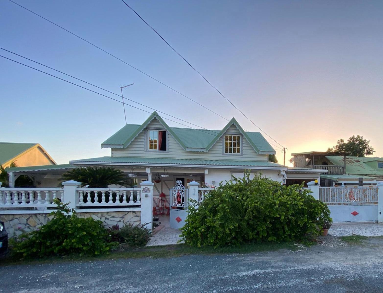 Villa Adelaide Grand-Bourg  Exterior photo